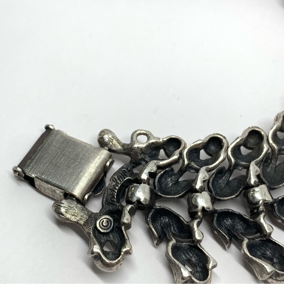 Rare Vintage Tortolani Designer Floral silvertone Bracelet & clip on earring set - Picture 5 of 8